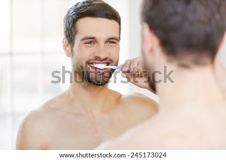 Naked Brushing Mirror 64