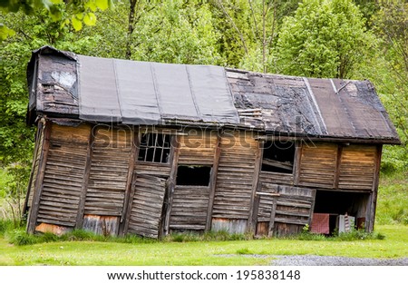 Run Down House Stock Photos, Images, & Pictures 