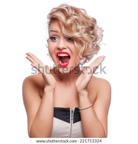 A blonde who shouts her pleasure 1