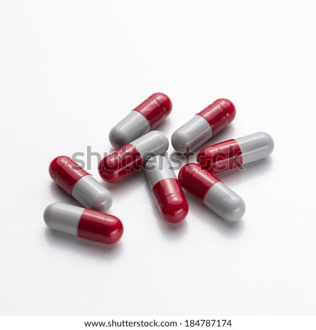 albendazole available in canada