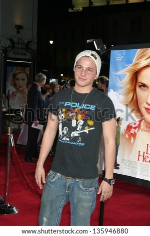 - stock-photo-los-angeles-september-shawn-pyfrom-at-just-like-heaven-premiere-in-grauman-s-chinese-theater-135946880