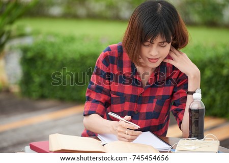 an opinion essay example media