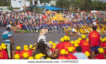 Soc Trang, Vietnam - November 13, 2016: Traditional khmer boat racing named Doi Ghe Ngo held in Soc Trang, November 13, Vietnam.