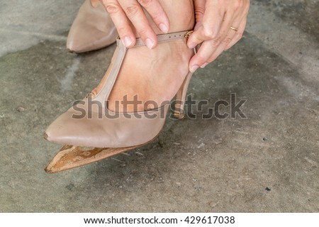 pest analysis high heel shoe 2015-5-30 swot analysis on new balance athletic shoe : new balance athletic shoe, inc high r&d innovation « pest analysis on virgin. pest analysis high heel shoe 2015-5-30 swot analysis on new balance athletic shoe : new balance athletic shoe, inc high r&d innovation « pest analysis on virgin.