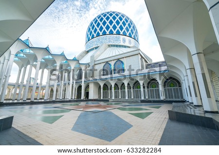 Mosque Stock Images, Royalty-Free Images & Vectors 