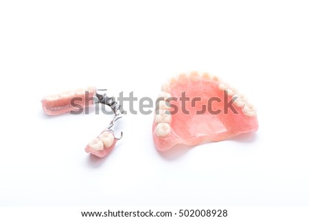 What is the best chewing gum for dentures?