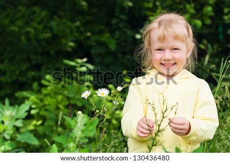 Kid girl outdoor portrait