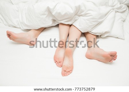 sex-under-the-bed