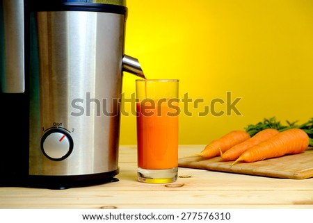 Lucky citrus and pomegranate manual juicer