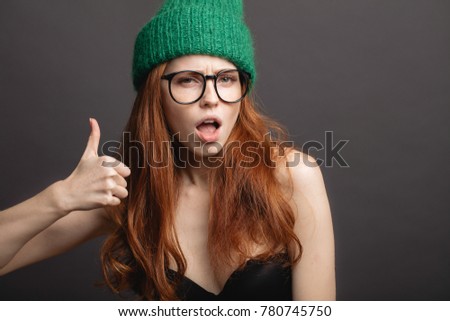 Two hats and a redhead concert tour 5