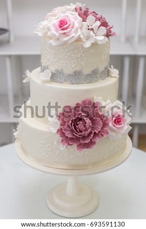 White Tower Wedding Party Cake Bling Stock Photo 650679202 White Tower Wedding Party Cake Bling Stock Photo 650679202
