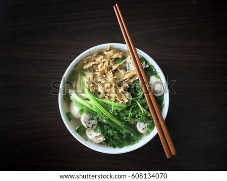 Bun Moc - Traditional Northern Vietnamese Rice Vermicelli Mushroom Soup