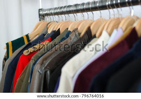 vintage style clothes rail uk, england morecambe 08162015 vintage second hand stock photo (royalty, Design ideen
