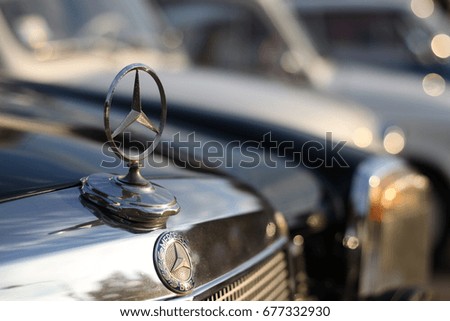 Mercedes-Benz sign, October 2016, Nis, Serbia