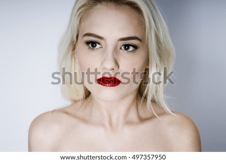 Albino women topless — photo 15