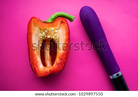 Blue brits busty Vagina lips cut by vibrator