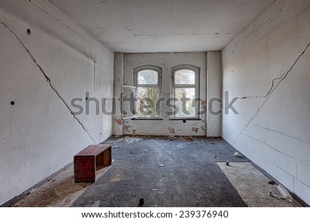 Creepy House Stock Photos, Images, & Pictures | Shutterstock