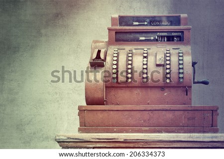 Antique style cash register