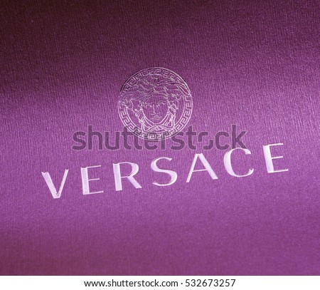 AMSTERODAM, DUTCH - 11NOV. 2016.: logo VERSACE. Detail on paper bag.