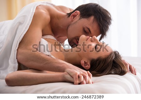 Bed Romantic The Kiss On Bed Romantic The Kiss On