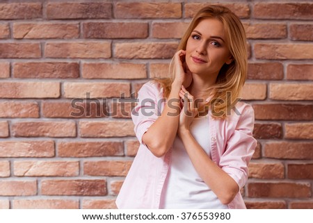 how to touch a girl with clothes on how to touch a girl with clothes on