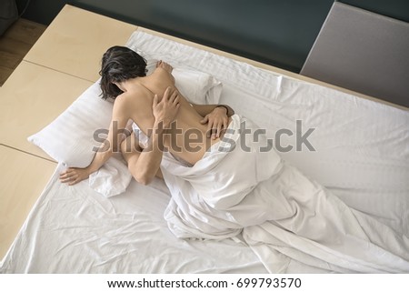 LADY GAGA NAKED YOGA Donna From Suits Is Hot