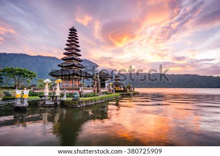 Pura Ulun Danu Bratan, Hindu temple on Bratan lake landscape, one of famous tourist attraction in Bali, Indonesia