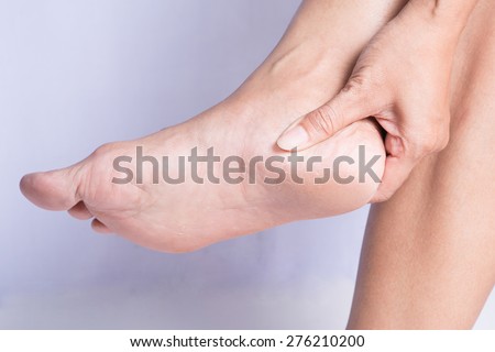 vết nứt nữ gót chân.