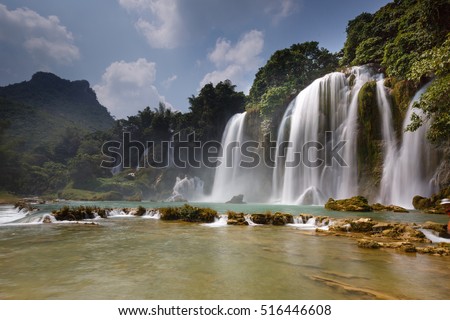 Ban Gioc waterfall in Cao Bang, Viet Nam - The waterfalls are located in a border area between Vietnam and China. These are one of the nicest waterfalls in northern Vietnam.