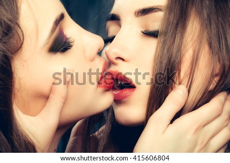 Lesbians Kissing With Lipstick 14