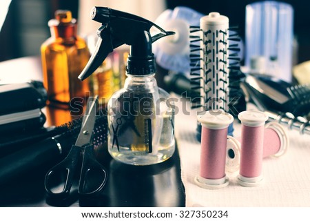 Tools hairdresser comb scissors
