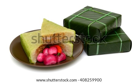 Cooked square glutinous rice cake, Vietnamese new year food