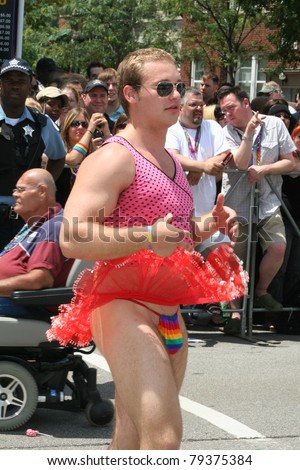 gay man in chicago gay bears feast