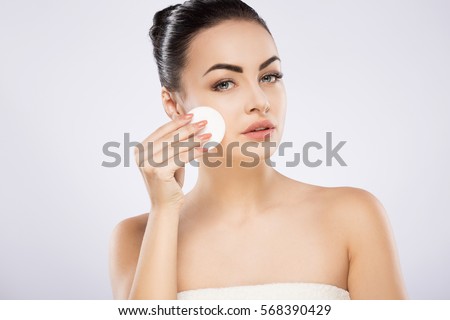 Nude Reveiw
