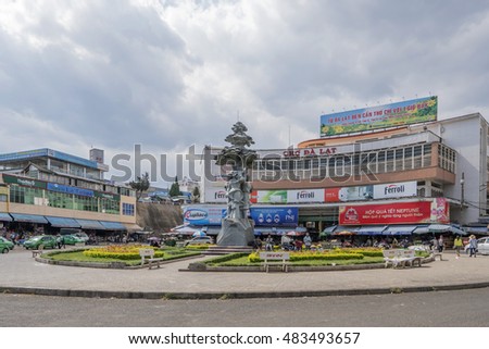 DA LAT, VIETNAM - MAY 15, 2016: Hoa Binh area and center traffic Landmark and street food at Da Lat city, Da Lat is one of the beautiful city in Viet Nam