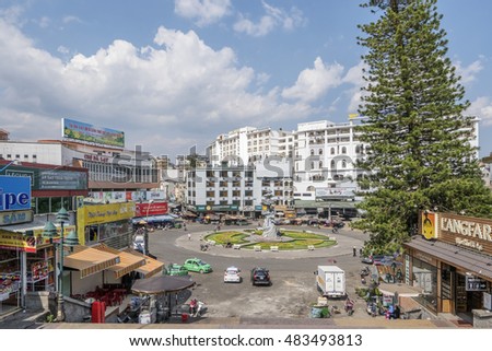 DA LAT, VIETNAM - MAY 15, 2016: Hoa Binh area and center traffic Landmark and street food at Da Lat city, Da Lat is one of the beautiful city in Viet Nam