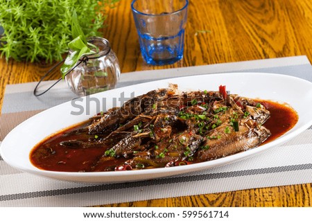 Braised fish in soy sauce