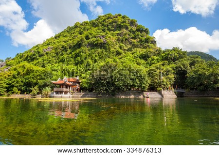 Ninh Binh, Vietnam Otc 29,2015: Trang An is UNESCO World Heritage Site, renowned for its boat cave tours. It's Halong Bay on land of Vietnam