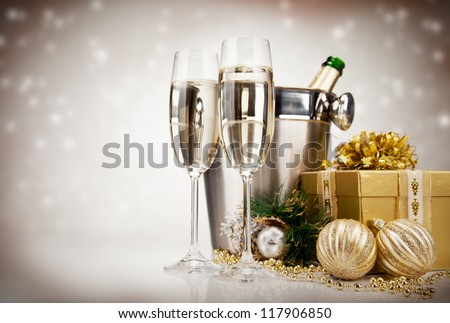бокалы шампанского на праздник без смс
