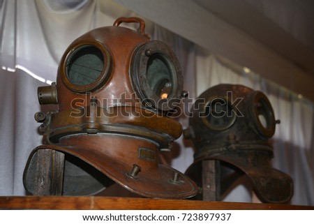 Old Diving Suit Stock Images, Royalty-Free Images & Vectors | Shutterstock