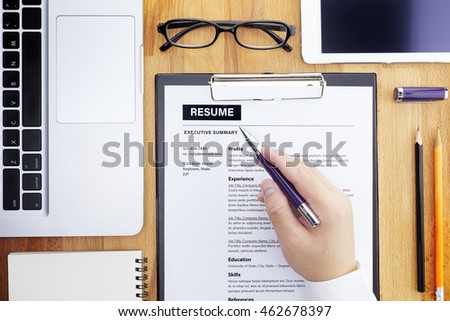 review resume
