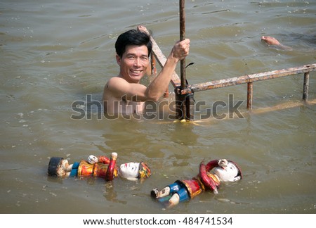 HAI DUONG, Vietnam, September 18, 2016 man, prepare water puppetry, memorial general Tran Hung Dao, relic Con Son, Kiep Bac, Hai Duong, Vietnam