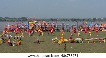 HAI DUONG, Vietnam, September 17, 2016 people, rural Hai Duong, dragon dance festival, commemorates the loss, for general Tran Hung Dao, at the river at first, Kiep Bac, Hai Duong