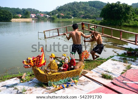 HAI DUONG, Vietnam, July 25, 2016 artisans, traditional water puppet Hai Duong, Vietnam