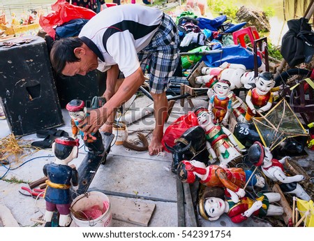HAI DUONG, Vietnam, July 25, 2016 artisans, traditional water puppet Hai Duong, Vietnam