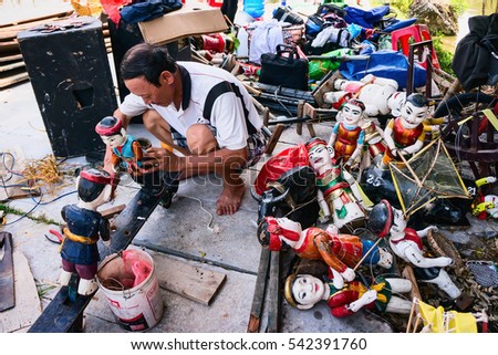 HAI DUONG, Vietnam, July 25, 2016 artisans, traditional water puppet Hai Duong, Vietnam