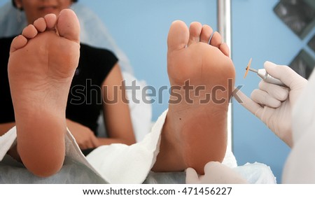 thủ tục làm Podiatrist chăm sóc bàn chân và bấm huyệt