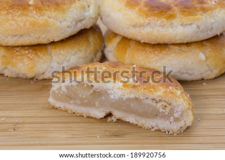 Wife Cake Sweetheart Lou Po Stock Photo Royalty Free Wife Cake Sweetheart Or Lou Po Beng A Traditional Cantonese Pastry With Flaky