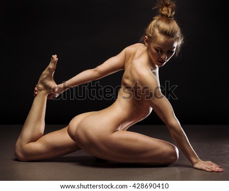 teen group of ass naked healthy natural nude women