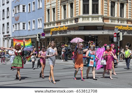 free gay preview viodeos from Giovani austria gay innsbruck